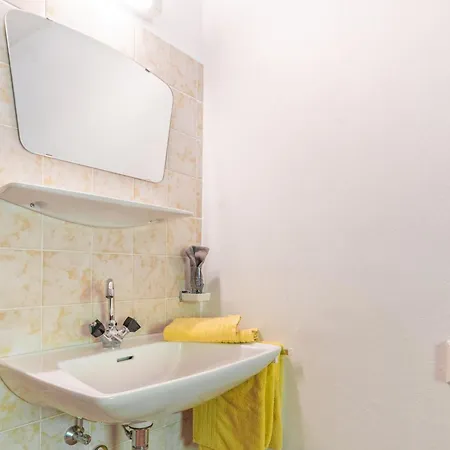Alpenrose Apartment *